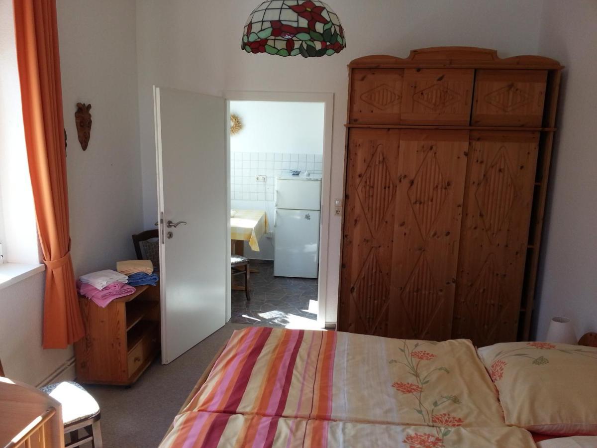 Grosse Wohnung Nossentiner Huette Exteriör bild