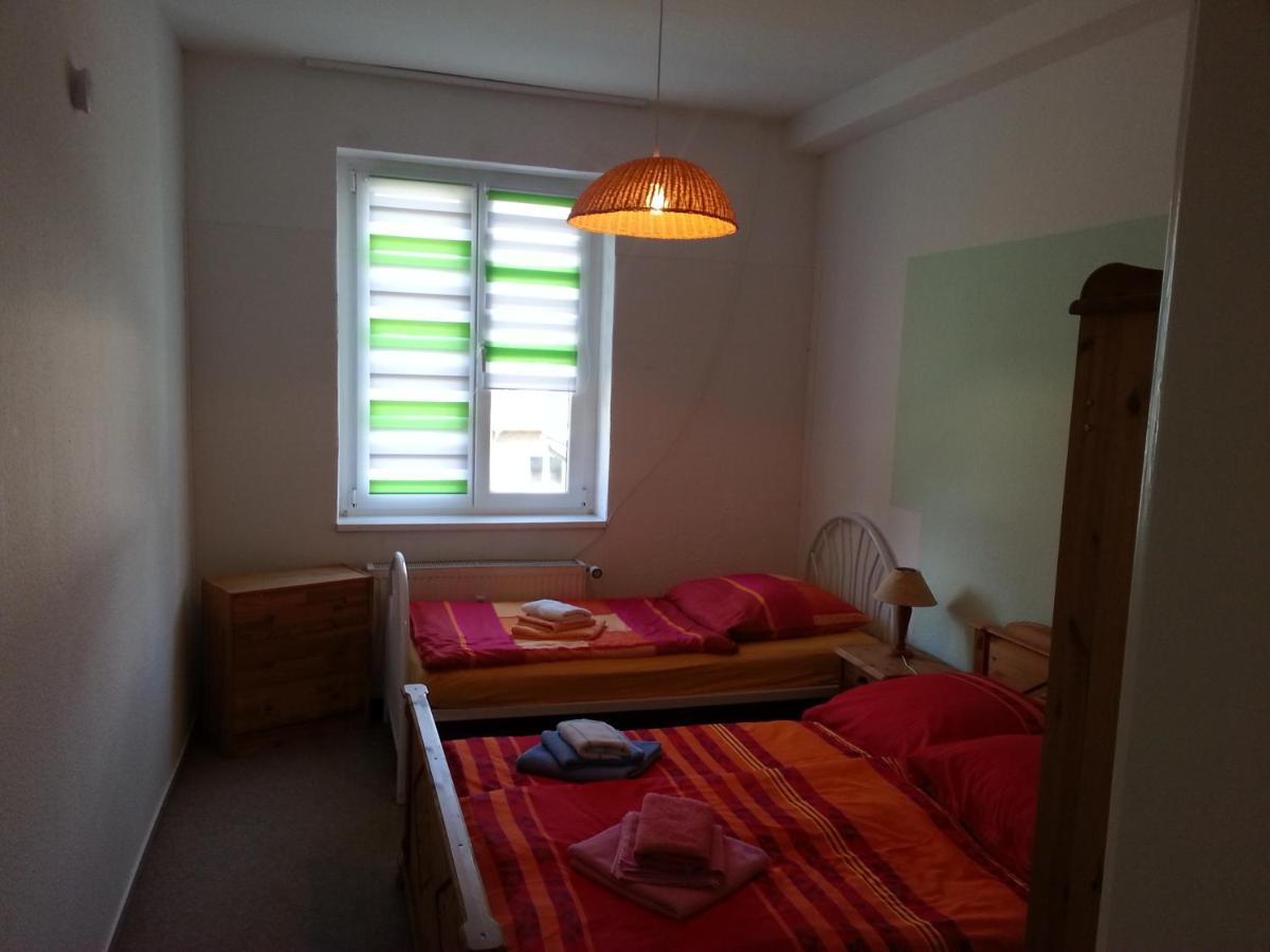 Grosse Wohnung Nossentiner Huette Exteriör bild