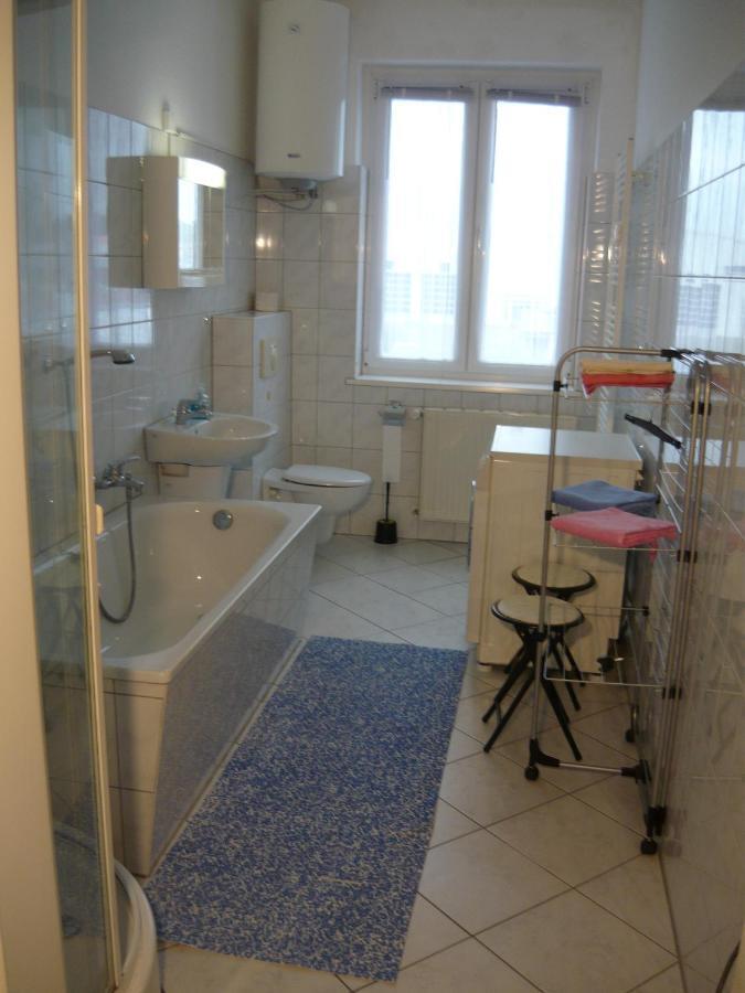 Grosse Wohnung Nossentiner Huette Exteriör bild